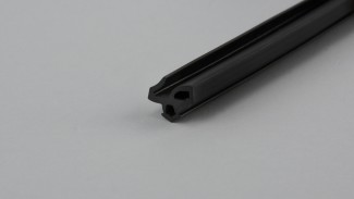 KAL-5 Nyílászáró gumitömítés (Fekete | Műanyag nyílászárókhoz) KAL-5 Nyílászáró gumitömítés (Fekete | Műanyag nyílászárókhoz)