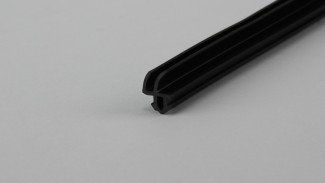 S-1388 Nyílászáró gumitömítés (Fekete | Műanyag nyílászárókhoz)