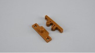 Szúnyogháló ajtó műanyag csappantyú (Aranytölgy)